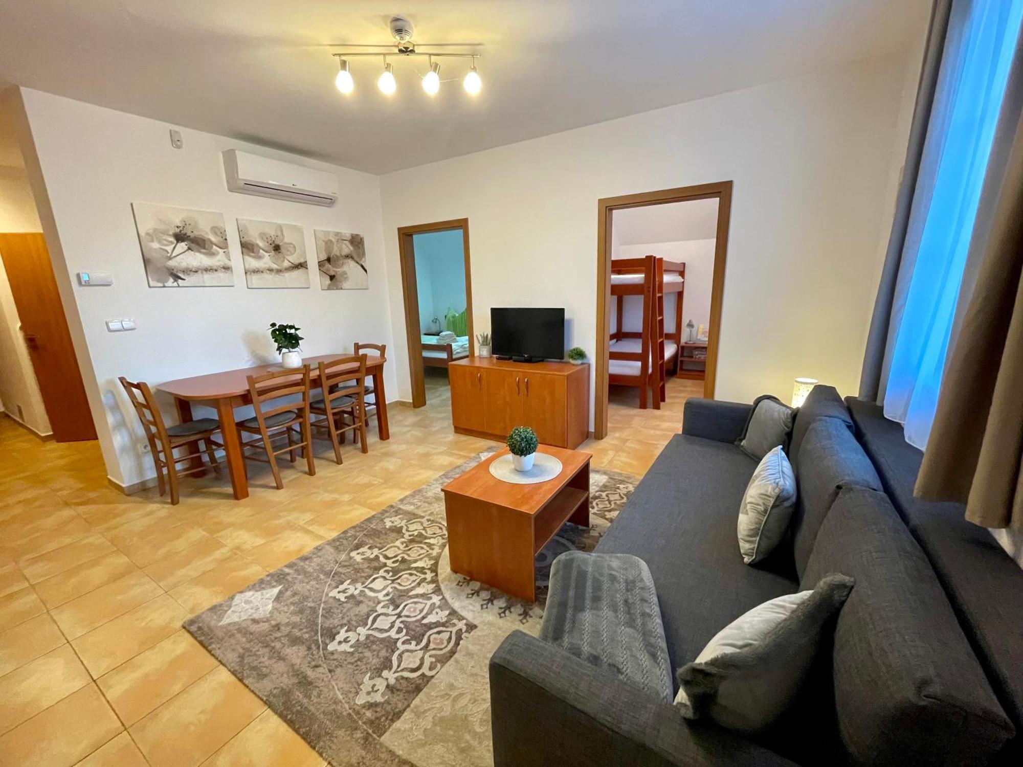 Penzion U zámeckého parku Třeboň Extérieur photo