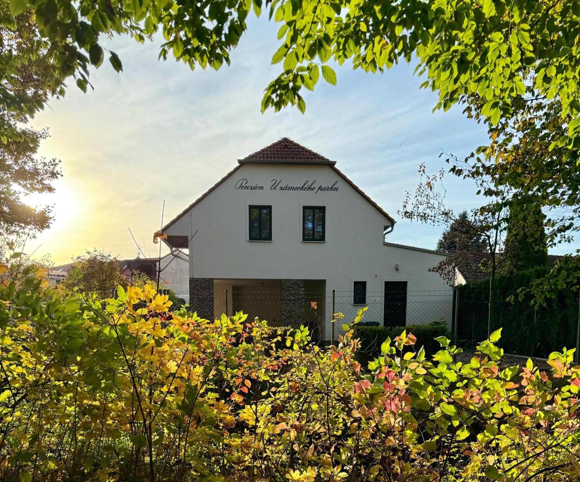 Penzion U zámeckého parku Třeboň Extérieur photo